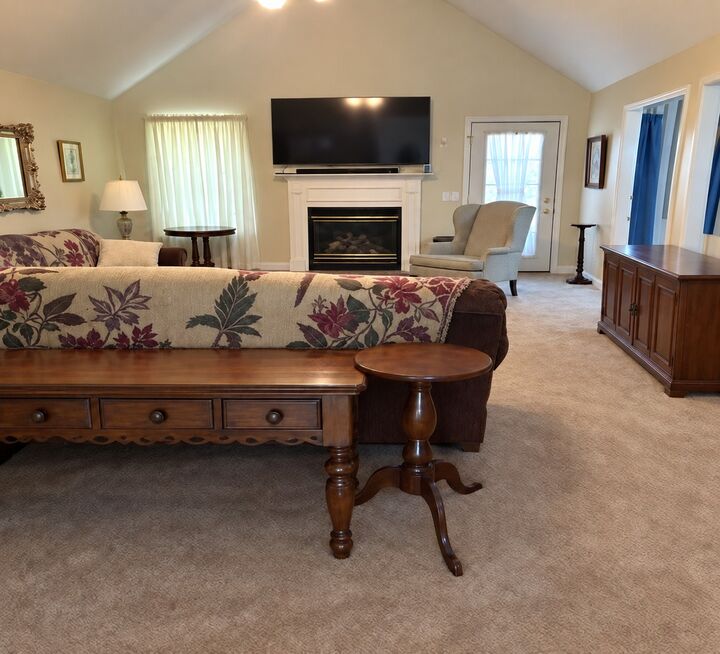 Property Photo:  220 Rollingwood Ct  TN 37086 