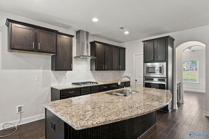 Property Photo:  7200 Dorchester Drive SE  AL 35763 
