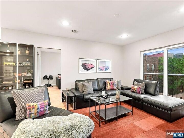 Property Photo:  4801 Palisade Avenue 4B  NJ 07087 