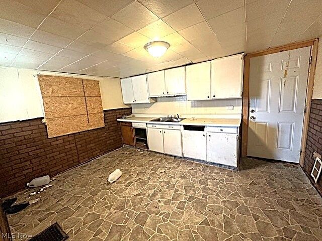 Property Photo: 406 Ewing Avenue OH 45801