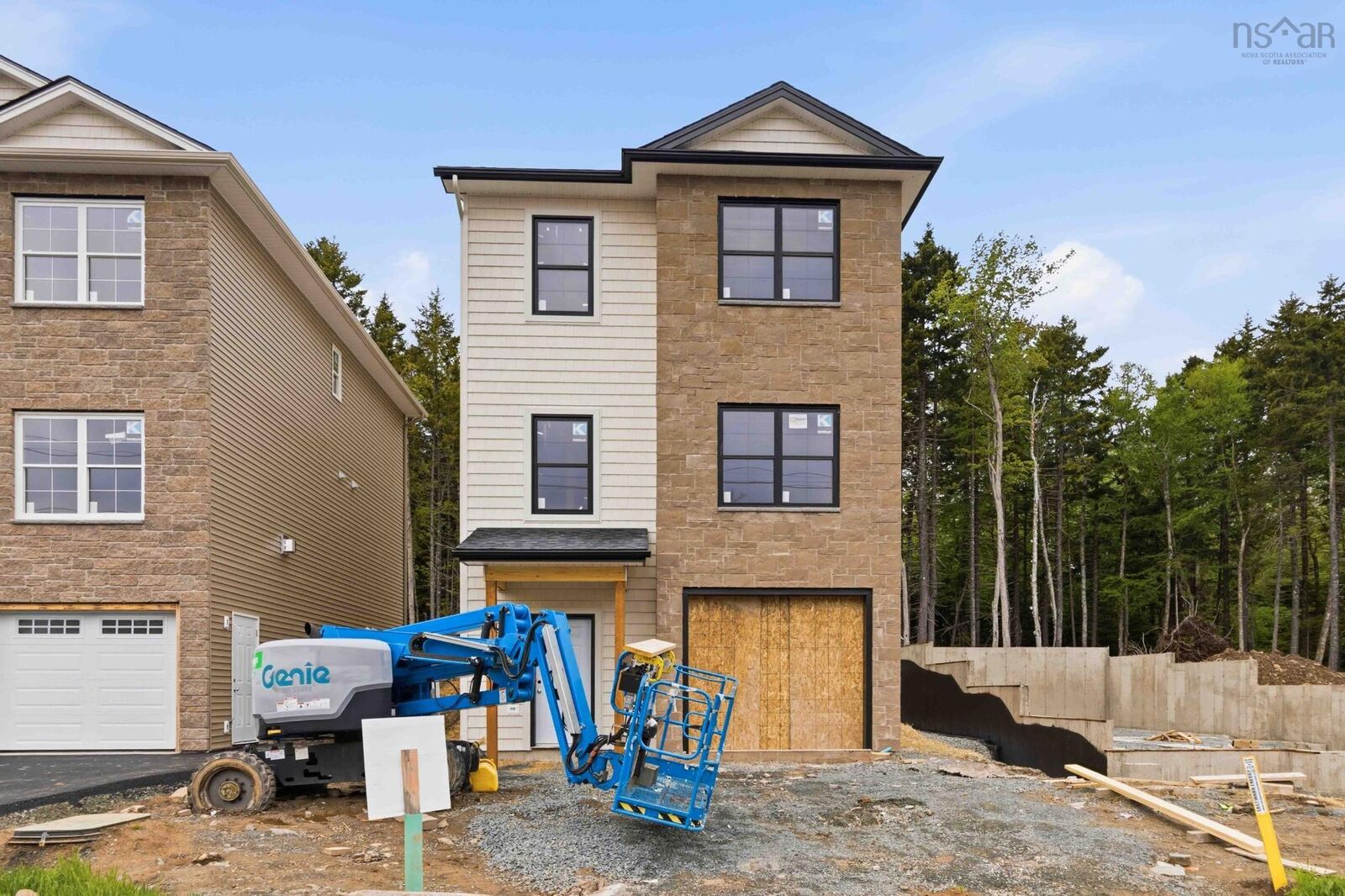 Property Photo:  Gar-4 16 Garvey Court  NS B4B 2V6 