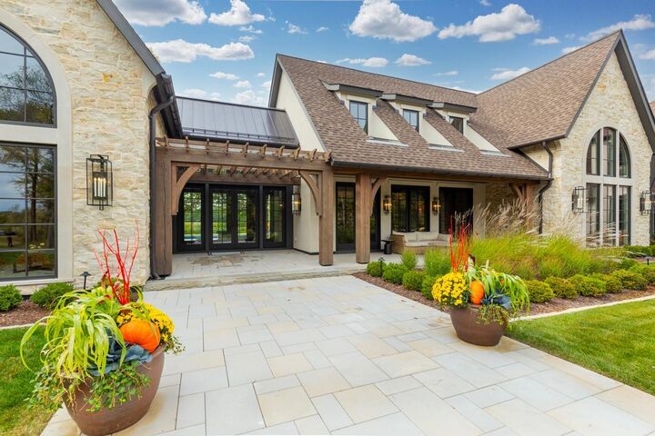 Property Photo:  2295 Tamarack Drive  MN 55356 