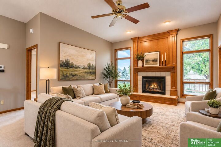 Property Photo:  4 Norwood Court  IA 51503 
