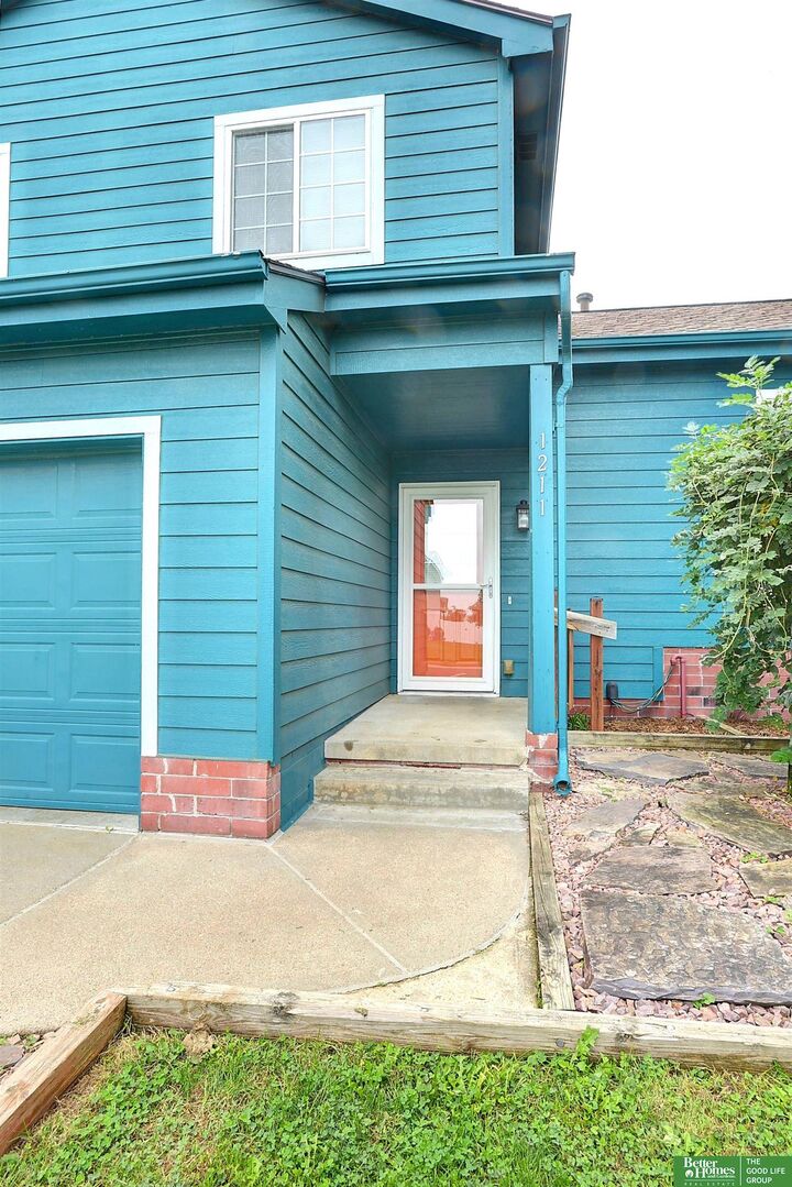 Property Photo:  1211 Buckboard Boulevard  NE 68046 