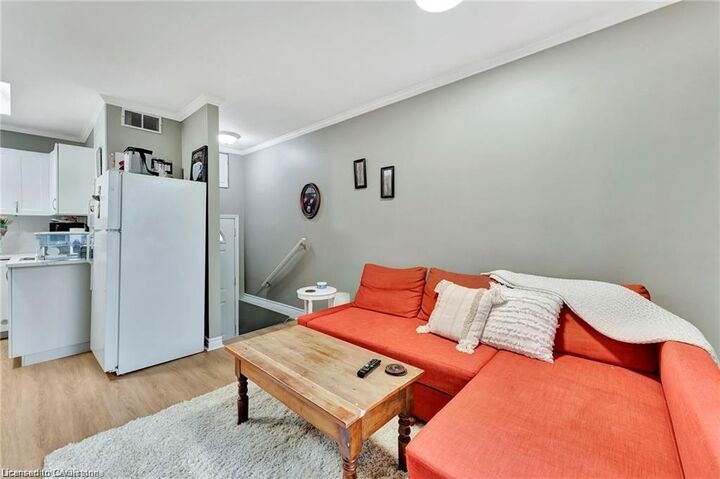 Property Photo:  93 Robertson Crescent  ON N2E 1A6 