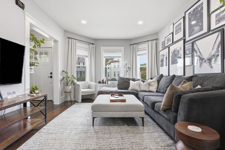 Property Photo:  1084 Main Street 1  MA 02176 