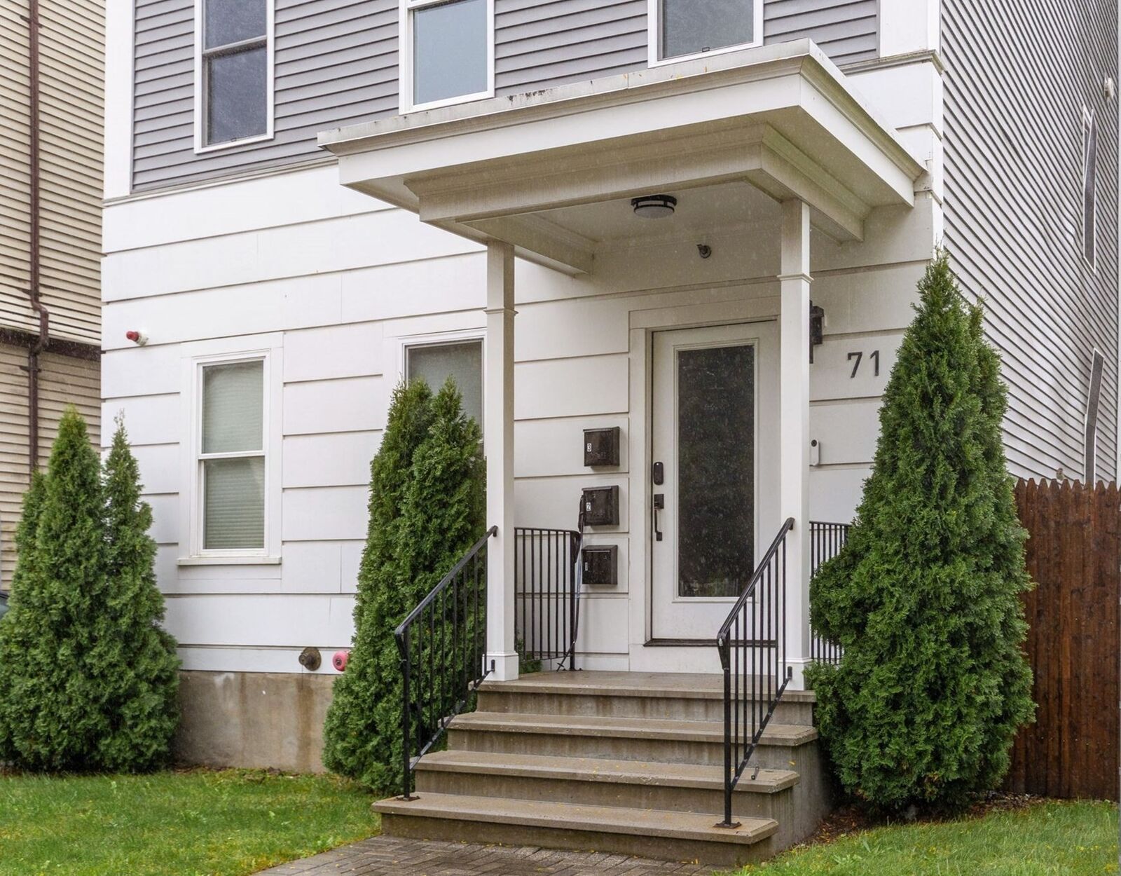 Property Photo:  71 Savin St 2  MA 02119 