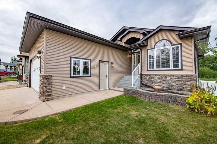 Property Photo:  62 Fieldstone Way  AB T4S 0C3 