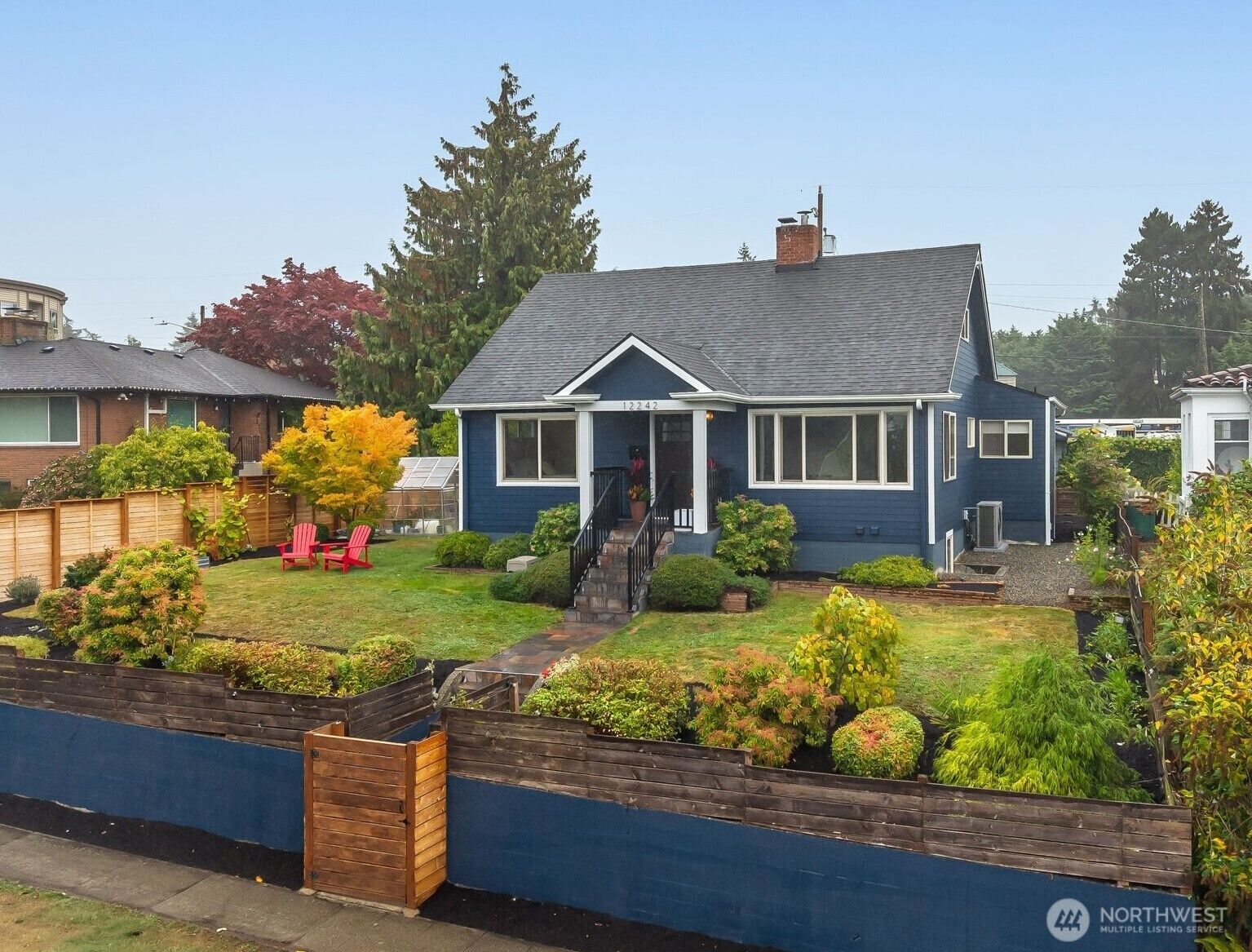 Property Photo:  12242  Palatine Avenue N  WA 98133 