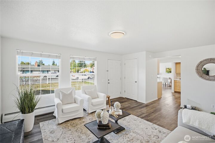 Property Photo: 626 9th Avenue SE WA 98372