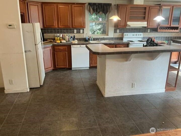 Property Photo:  106  Jordan Road  WA 98582 