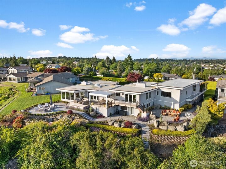 Property Photo:  3404  Shorecliff Drive NE  WA 98422 