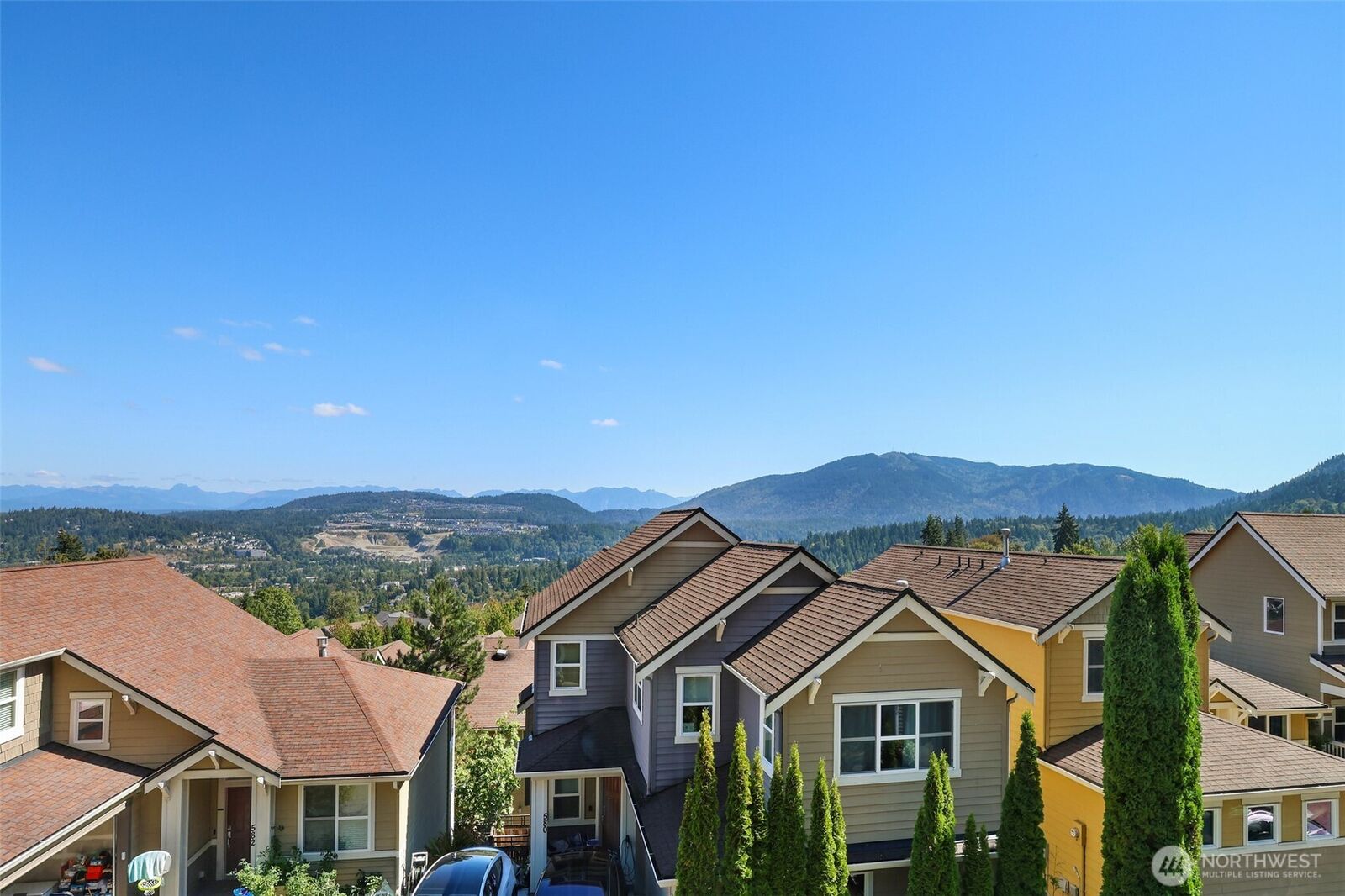 Property Photo:  581  Mountain View Lane NW  WA 98027 