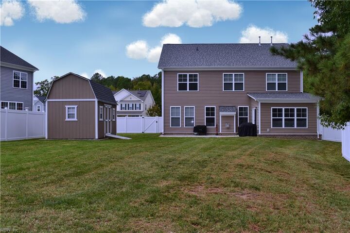 Property Photo: 129 Manor Dr VA 23314