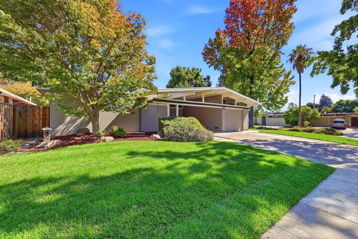 Property Photo:  1729 Comstock Way  CA 95124 