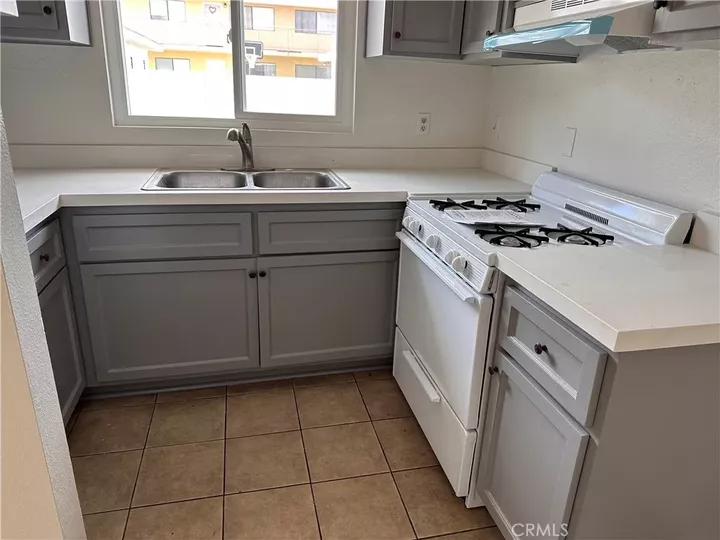 Property Photo:  4022 Franklin Avenue 1  CA 92833 