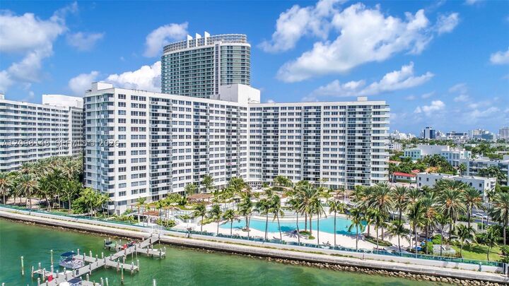 Property Photo:  1500 Bay Rd 122S  FL 33139 