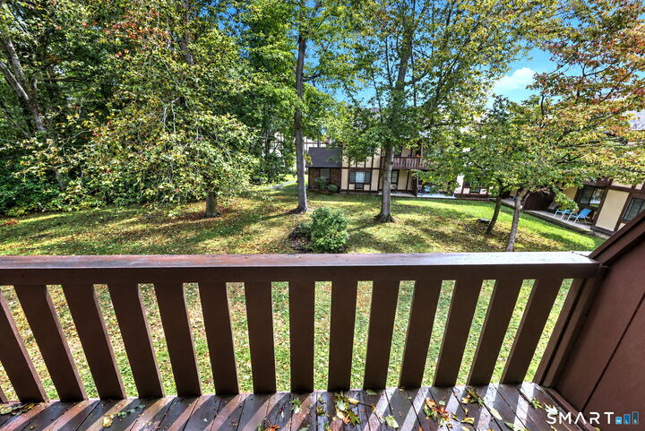 Property Photo:  134 Foxwood Close 134  CT 06461 