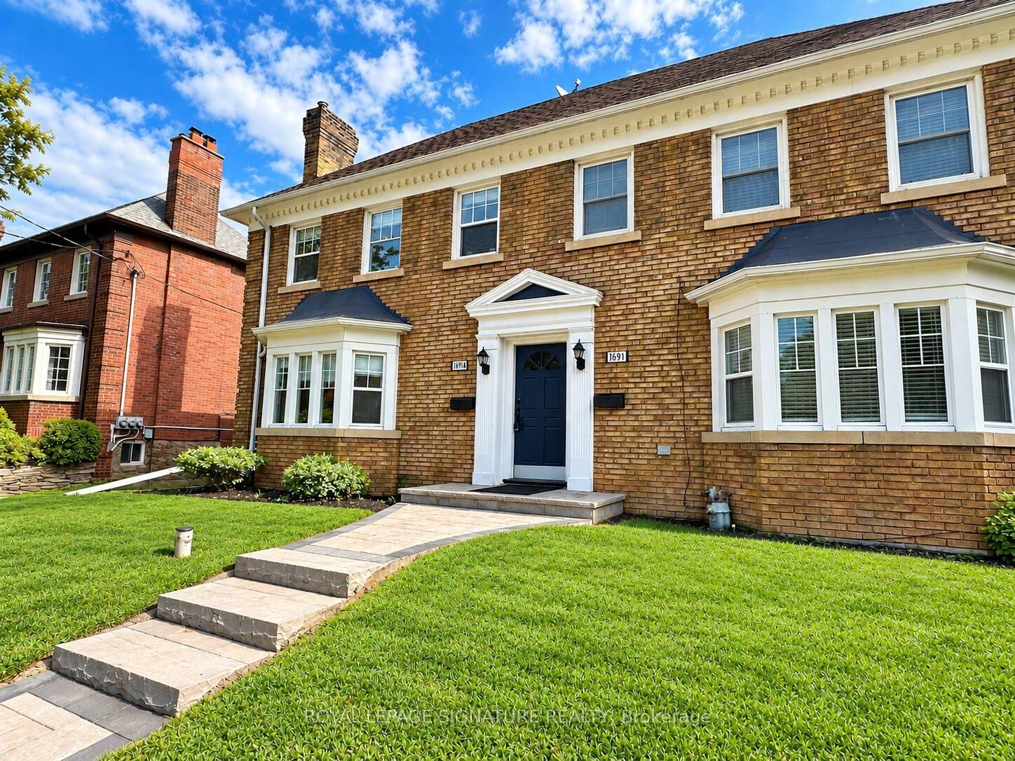 Property Photo:  1691 Bathurst Street Main  ON M5P 3K2 