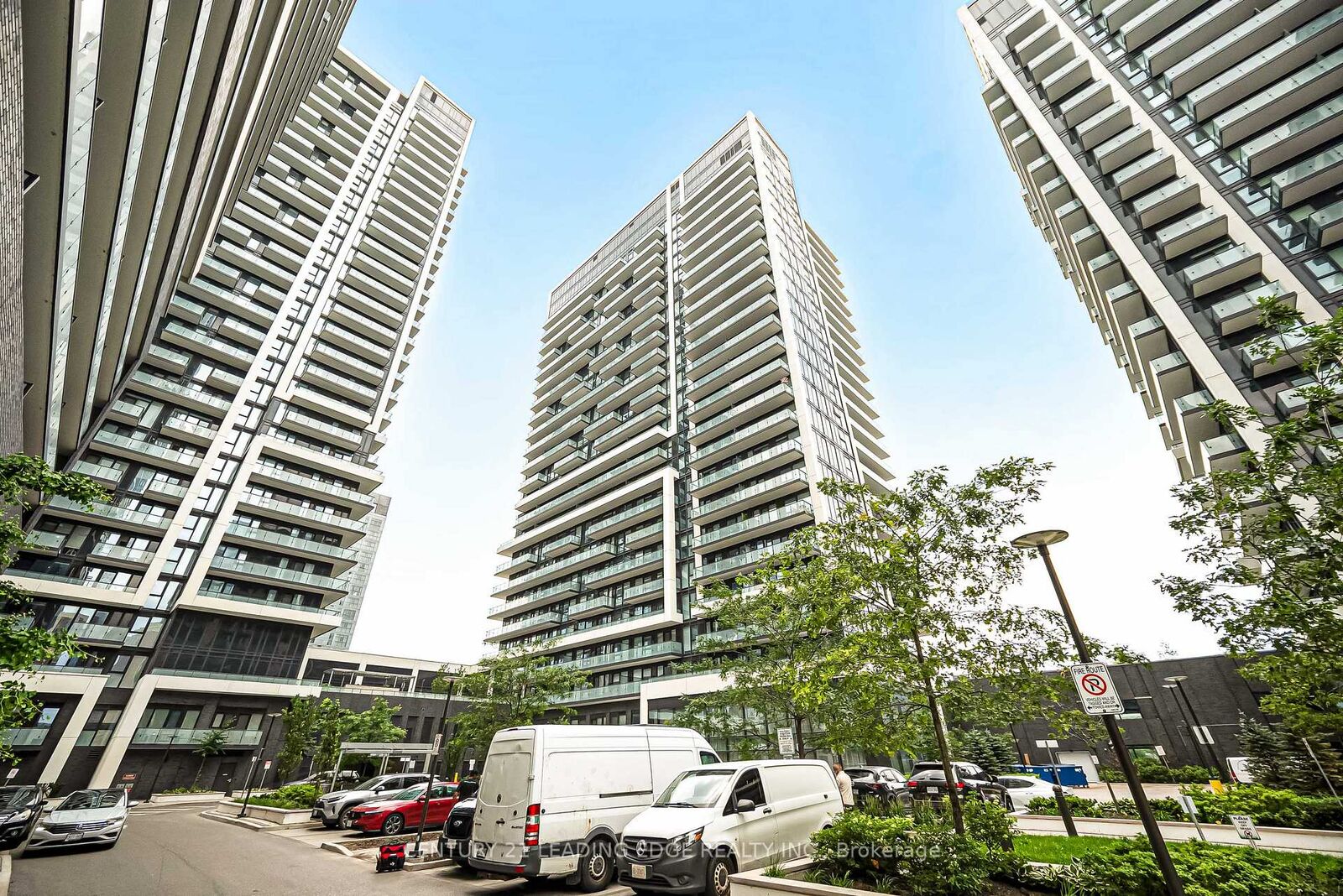 Property Photo:  95 Oneida Crescent 707  ON L4B 0H5 