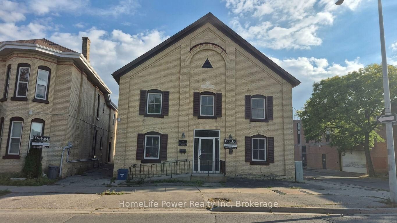 Property Photo:  35 Wellington Street 2U  ON N3P 1S8 