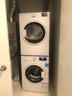 Photo de la propriété:  160 Canon Jackson Drive 202  ON M6M 0B6 