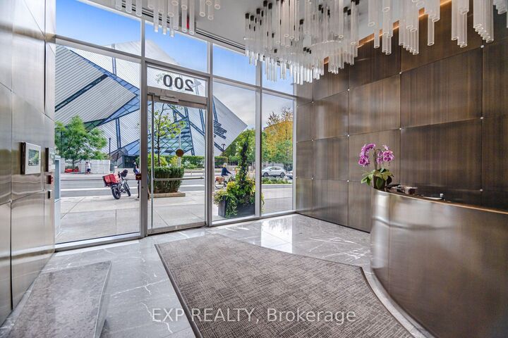 Property Photo: 200 Bloor Street W 2505 ON M5S 0B1