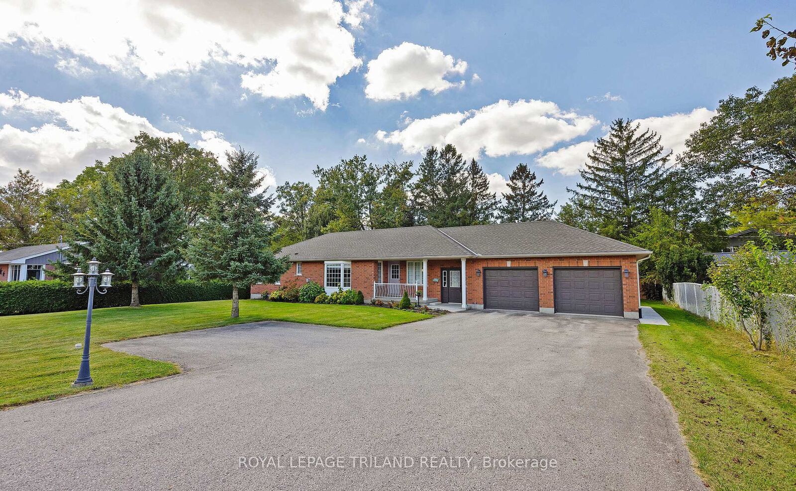 Property Photo:  10001 Wellington Road  ON N5P 3T1 