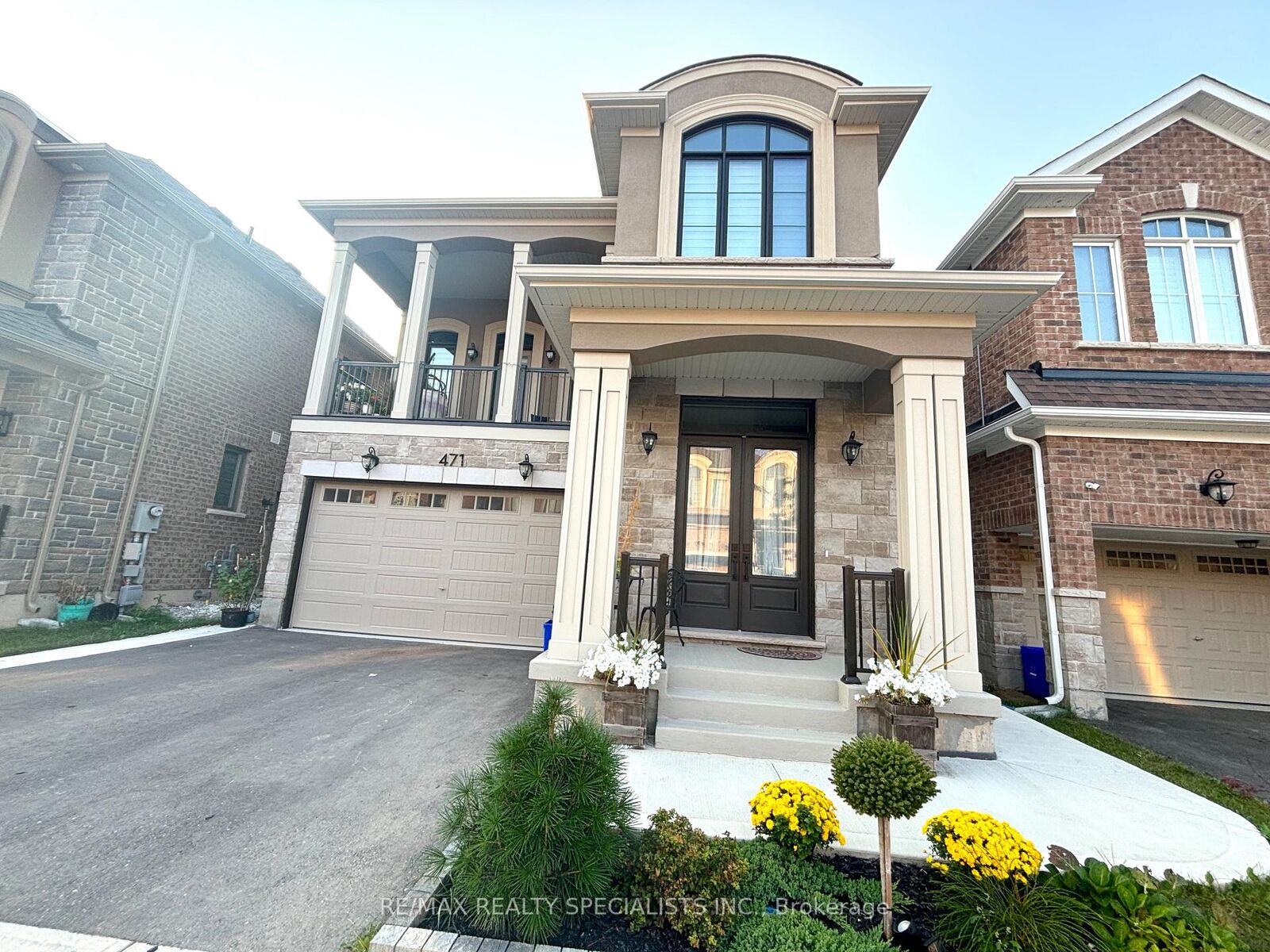 Property Photo:  471 Violet Gate Bsmt  ON L9E 1X6 
