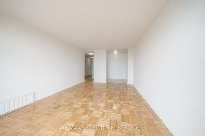 Property Photo:  165 Cosburn Avenue 301  ON M4J 2L3 