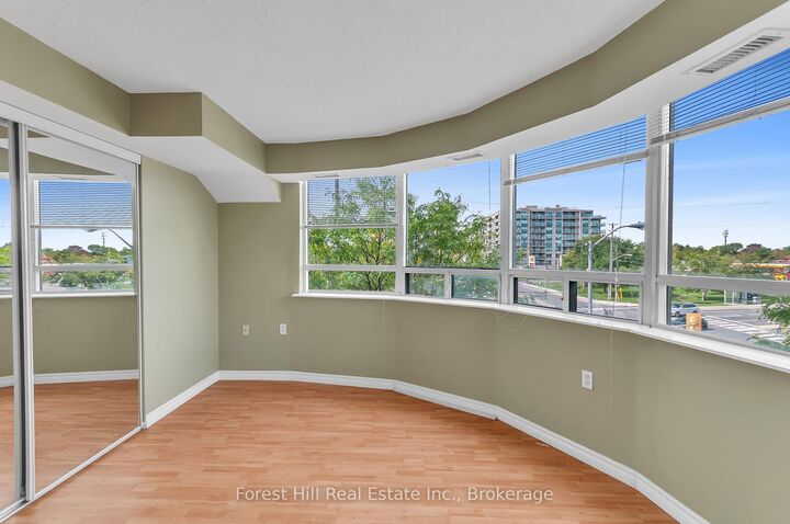 Property Photo:  555 Wilson Heights Boulevard 308  ON M3H 6B5 