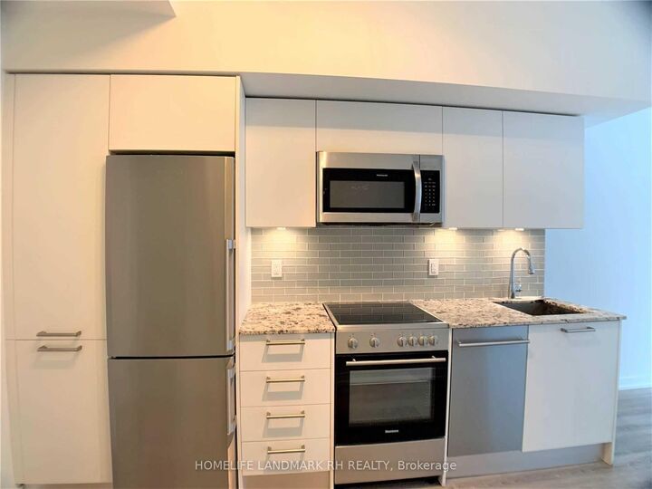 Property Photo:  28 Wellesley Street E 208  ON M4Y 0C4 