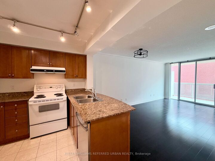 Property Photo:  313 Richmond Street E 558  ON M5A 4S7 