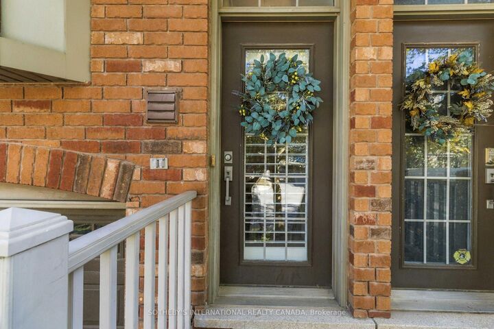 Property Photo:  4314 Ingram Common  ON L7L 0C4 