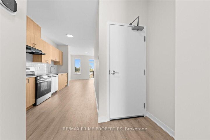 Property Photo:  239 Lamarche Avenue  ON K1W 1M6 