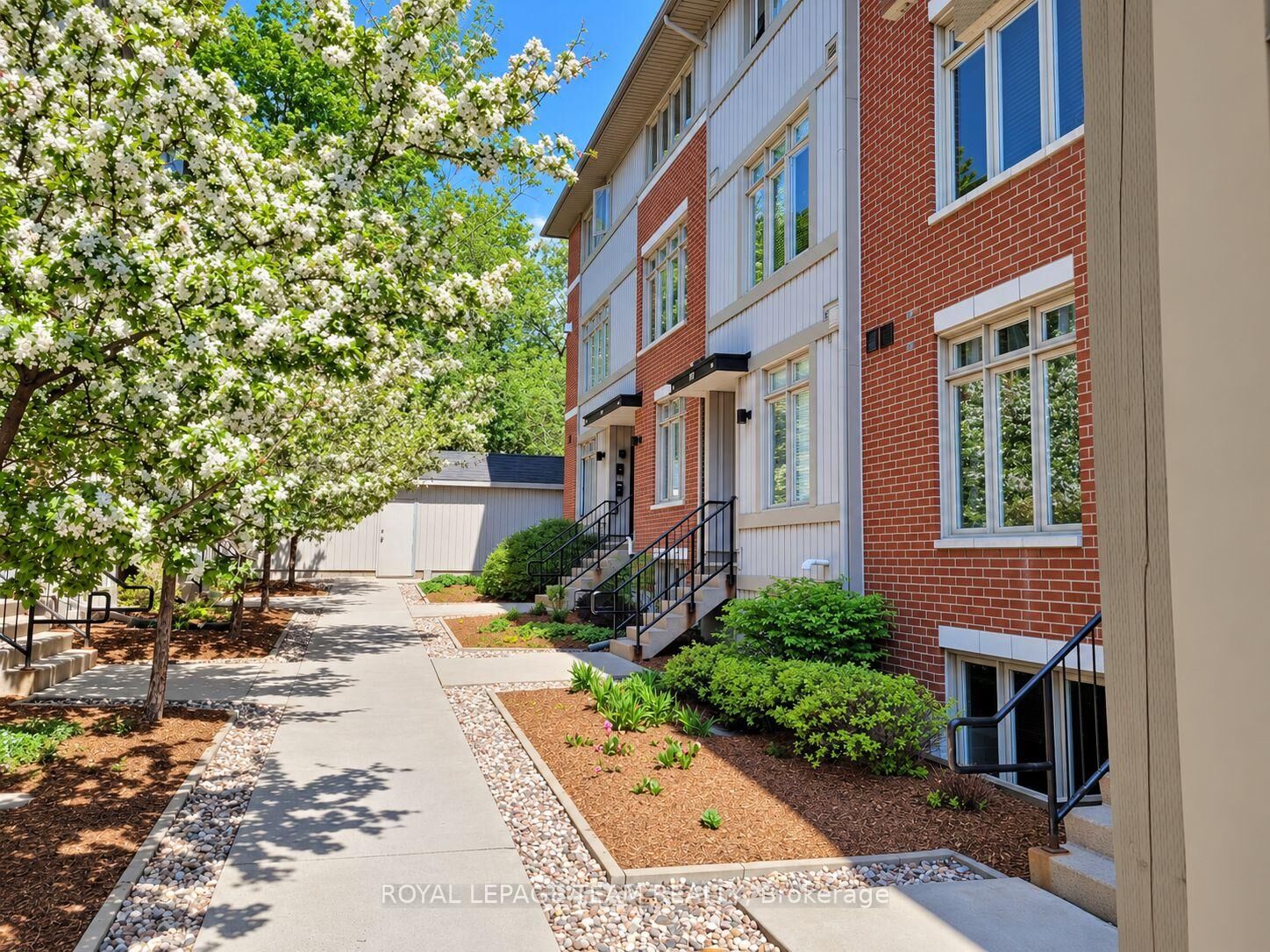 Property Photo: 797 Montreal Road 19 ON K1K 0S9
