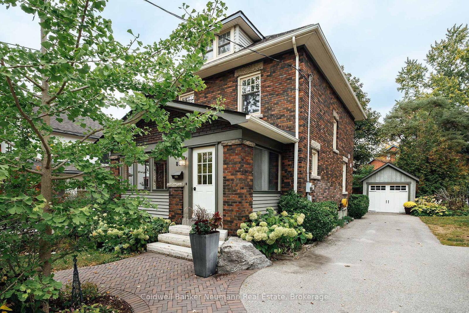 Property Photo:  83 Durham Street  ON N1H 2Y4 