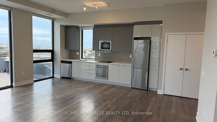 Property Photo:  2908 Hwy 7 N/A 617  ON L4K 0K5 