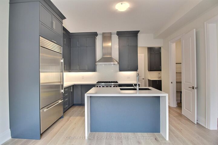 Property Photo:  16 Sweet Gale Crescent  ON L4E 1K1 