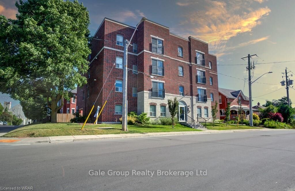 Property Photo:  34 Brock Street W 203  ON N4S 1B8 