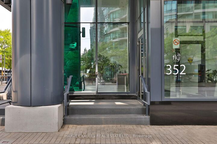 Property Photo:  352 Front Street W 2309  ON M5V 0K3 