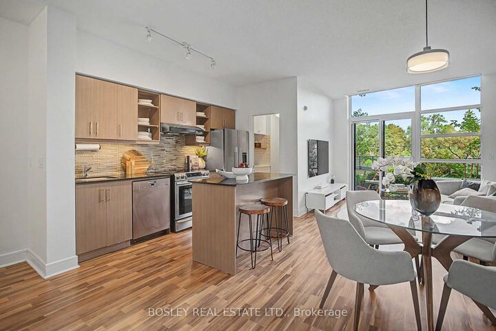 Property Photo:  35 Brian Peck Crescent 125  ON M4G 0A5 