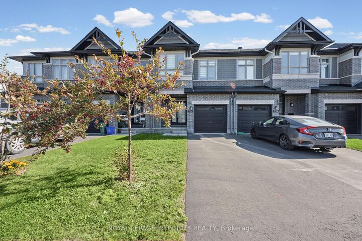 Property Photo: 926 Omagaki Way ON K0A 2P0
