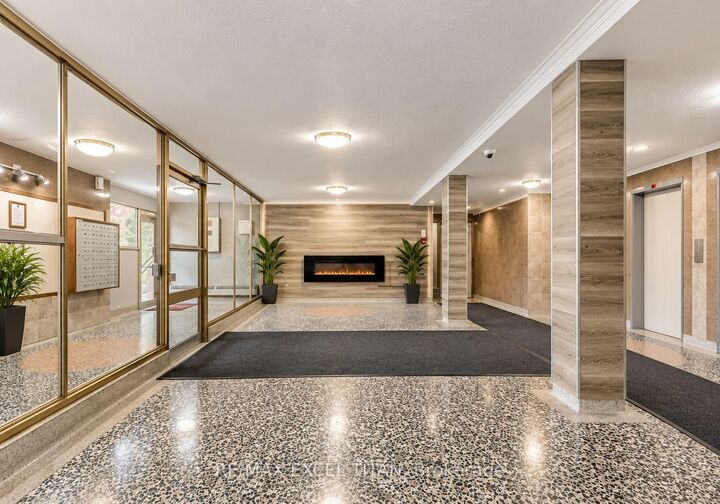 Property Photo:  1524 Lawrence Avenue W 104  ON M6L 1B7 