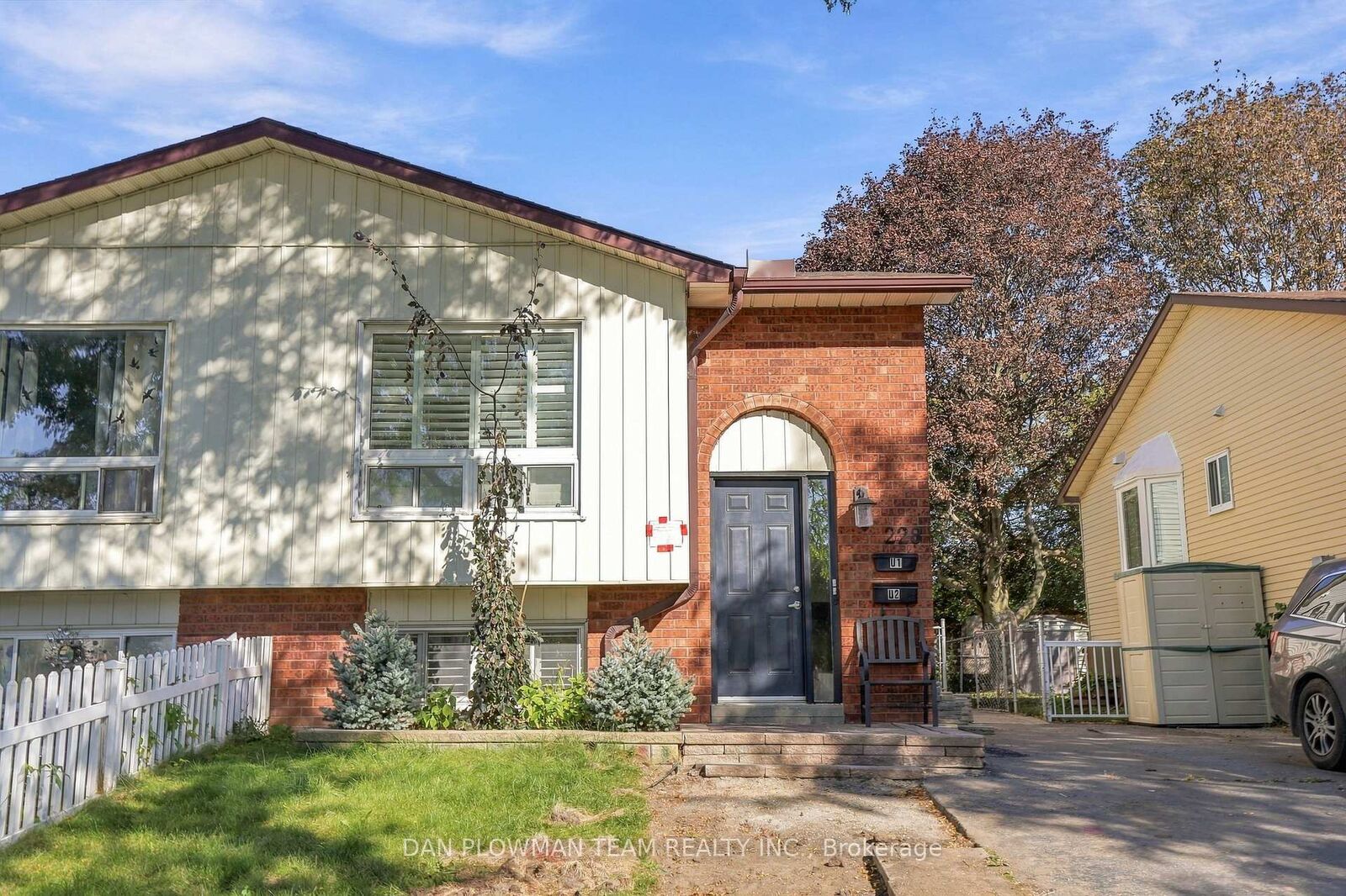 Property Photo:  228 Medina Court  ON L1J 7E1 