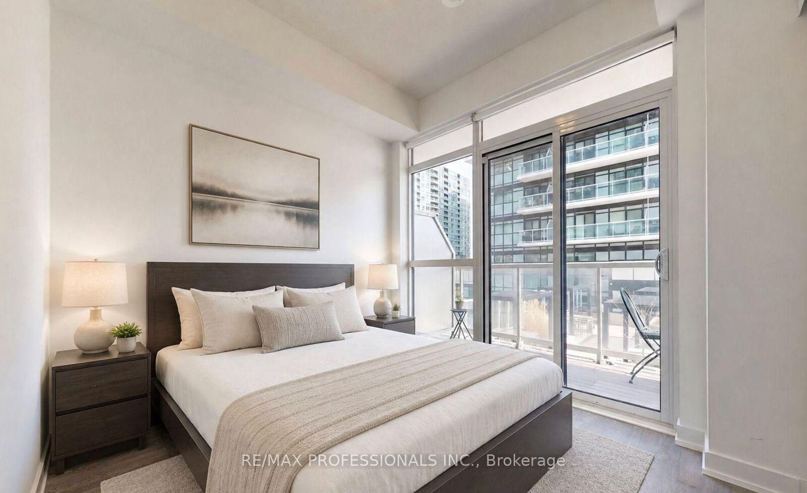Property Photo:  251 Manitoba Street 504  ON M8Y 0C7 