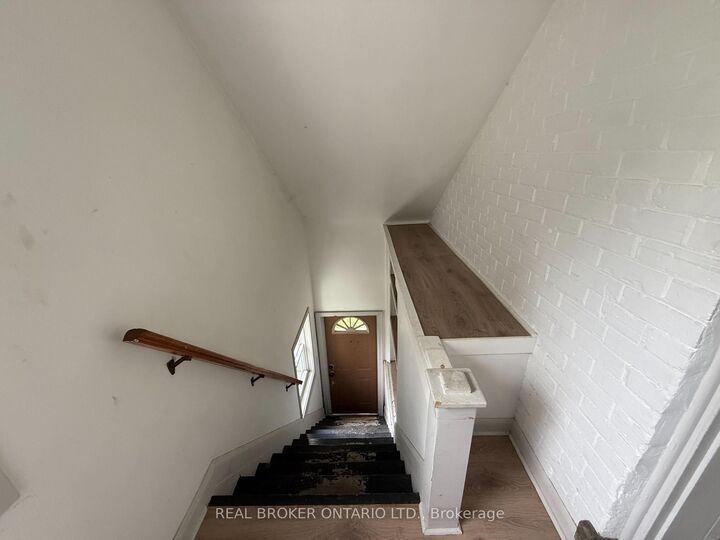 Property Photo:  23 Second Street Upper  ON L0G 1A0 