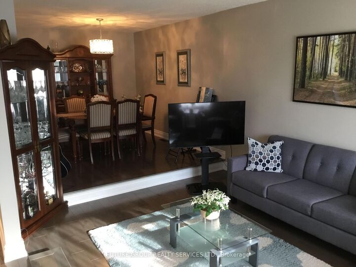 Property Photo:  40 Lyton Crescent  ON L8J 2C9 
