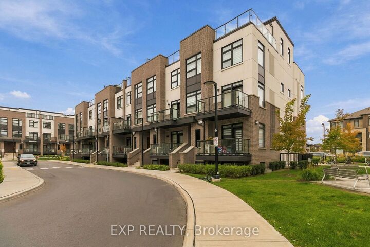 Property Photo:  1569 Rose Way 118  ON L9E 1N4 