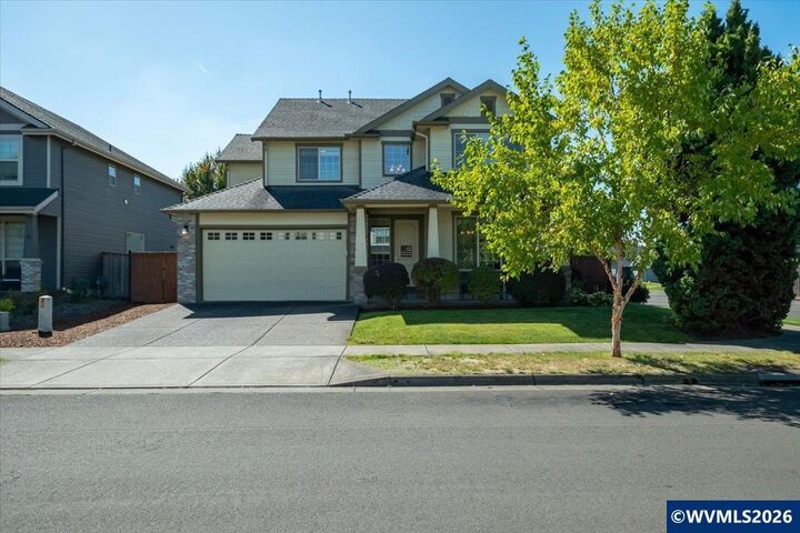 Property Photo:  3102 Hannah Av SE  OR 97321 